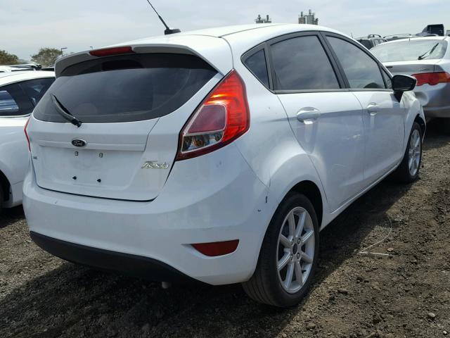 3FADP4EJ7GM120123 - 2016 FORD FIESTA SE WHITE photo 4