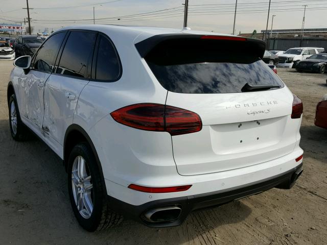 WP1AA2A29GKA13128 - 2016 PORSCHE CAYENNE WHITE photo 3