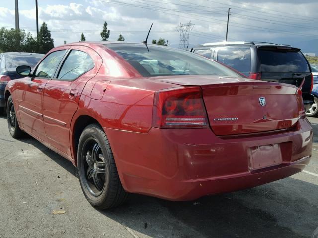 2B3KA43R08H204572 - 2008 DODGE CHARGER RED photo 3