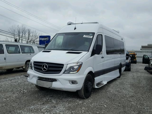 WD3PF4DD1E5891406 - 2014 MERCEDES-BENZ SPRINTER 3 WHITE photo 2