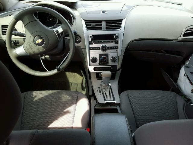 1G1ZG57B694198721 - 2009 CHEVROLET MALIBU LS თეთრი ფოტო 9