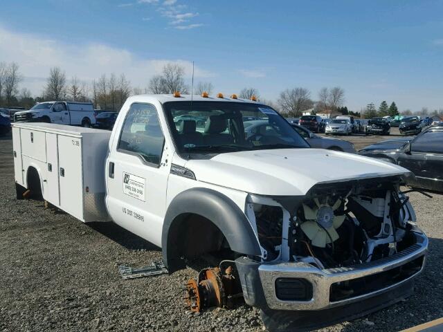 1FDUF5HY6GEC27094 - 2016 FORD F550 SUPER WHITE photo 1