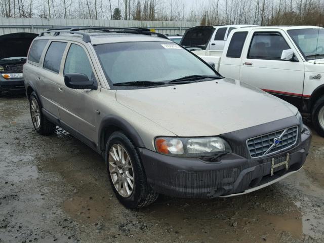 YV1SZ58D211020209 - 2001 VOLVO V70 XC TAN photo 1