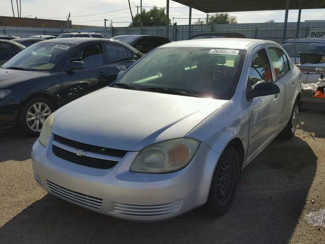 1G1AK52F557652259 - 2005 CHEVROLET COBALT SILVER photo 2