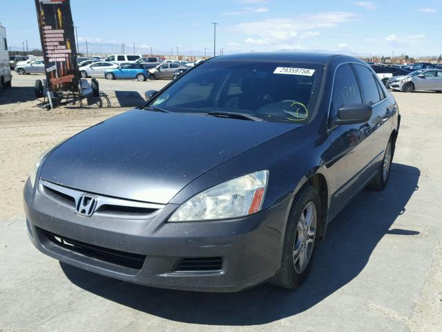 1HGCM55347A118219 - 2007 HONDA ACCORD SE CHARCOAL photo 2