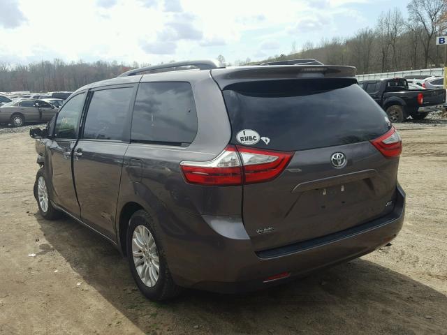 5TDYK3DC3FS557431 - 2015 TOYOTA SIENNA XLE GRAY photo 3