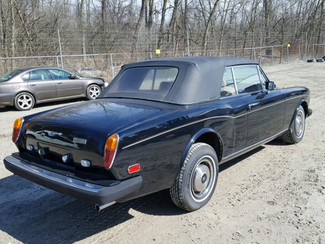 SCAZD42A2DCX07489 - 1983 ROLLS-ROYCE CORNICHE BLACK photo 4