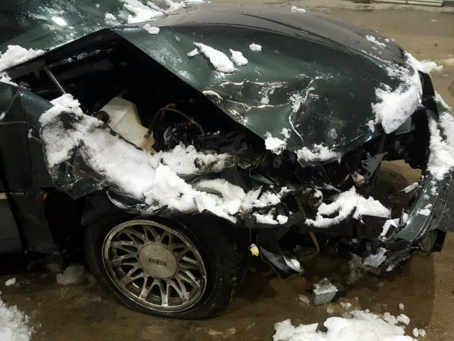 1LNFM82W8XY604322 - 1999 LINCOLN TOWN CAR S GREEN photo 9