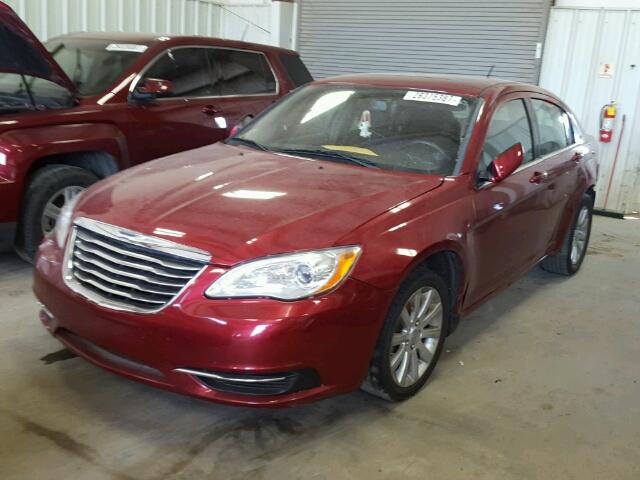 1C3CCBBBXDN600181 - 2013 CHRYSLER 200 TOURIN RED photo 2