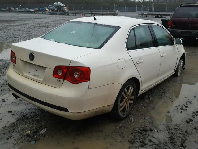 3VWEF71K37M146328 - 2007 VOLKSWAGEN JETTA WOLF WHITE photo 4