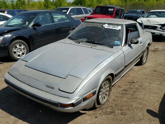 JM1FB3322F0881859 - 1985 MAZDA RX7 13B SILVER photo 2