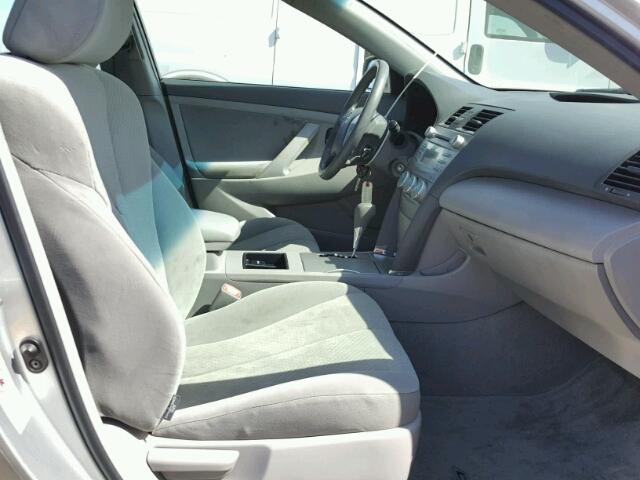 4T1BE46K67U183011 - 2007 TOYOTA CAMRY NEW SILVER photo 5