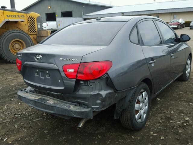 KMHDU46D98U279570 - 2008 HYUNDAI ELANTRA GL GRAY photo 4