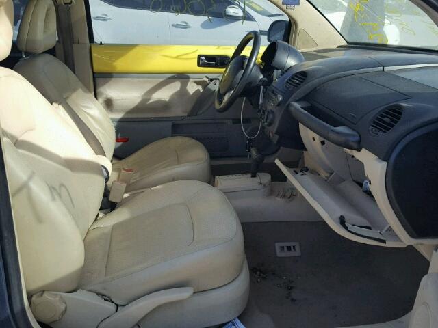 3VWCD21C42M427331 - 2002 VOLKSWAGEN NEW BEETLE 绿色 照片 5