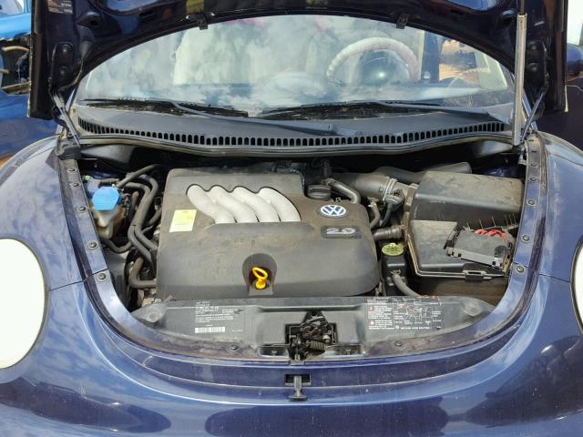 3VWCB21C42M433605 - 2002 VOLKSWAGEN NEW BEETLE 蓝色 照片 7