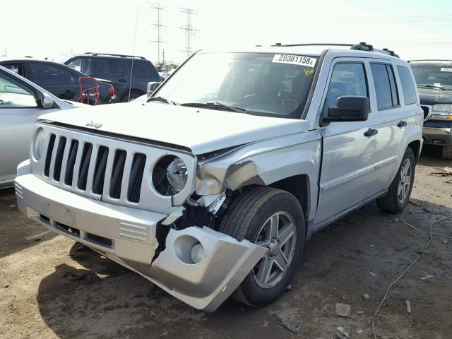 1J8FF48W57D413617 - 2007 JEEP PATRIOT LI SILVER photo 2