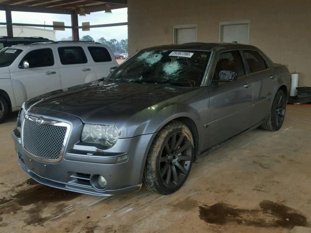 2C3KA73W96H147117 - 2006 CHRYSLER 300C SRT-8 SILVER photo 2