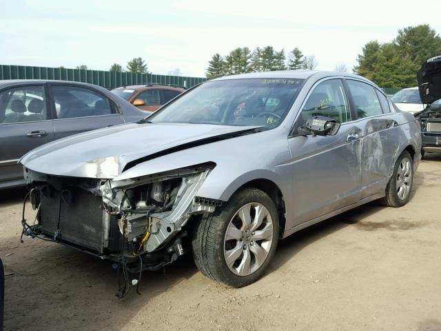 1HGCP3F87AA016314 - 2010 HONDA ACCORD EXL SILVER photo 2