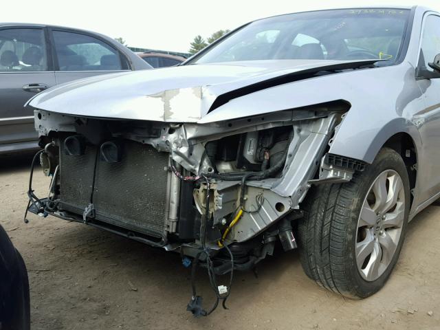 1HGCP3F87AA016314 - 2010 HONDA ACCORD EXL SILVER photo 9