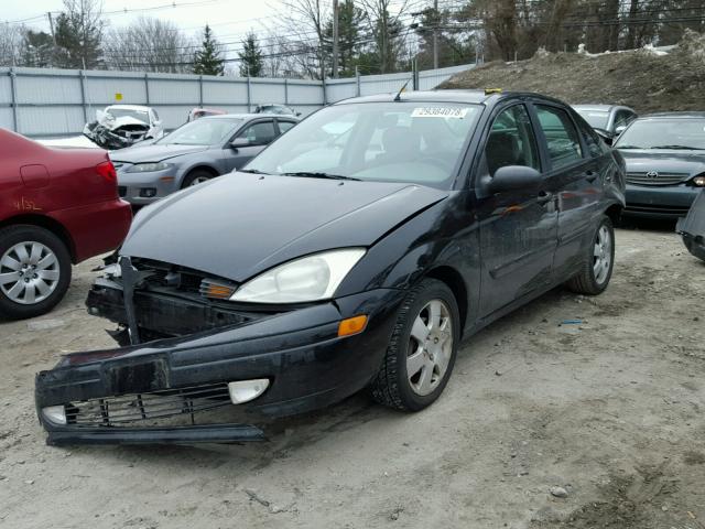 1FAFP38382W354683 - 2002 FORD FOCUS ZTS BLACK photo 2