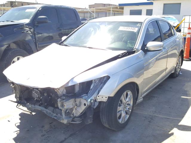 1HGCP2F40CA011319 - 2012 HONDA ACCORD LXP SILVER photo 2