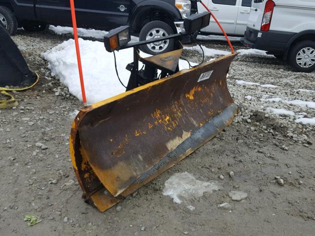 99999988888979879 - 2001 FISH PLOW YELLOW photo 2