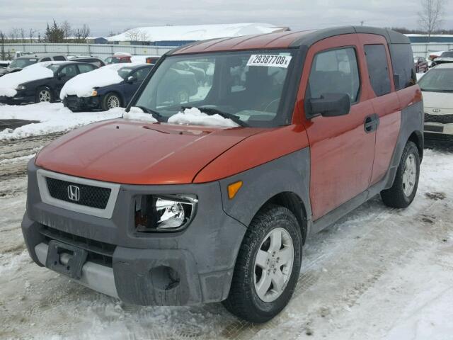 5J6YH28503L046254 - 2003 HONDA ELEMENT EX ORANGE photo 2