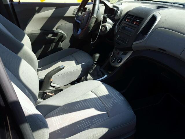 1G1JB5SH4F4157250 - 2015 CHEVROLET SONIC LS 黑色 照片 5