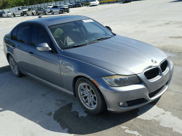 WBAPH7C54AE129562 - 2010 BMW 328 I GRAY photo 1