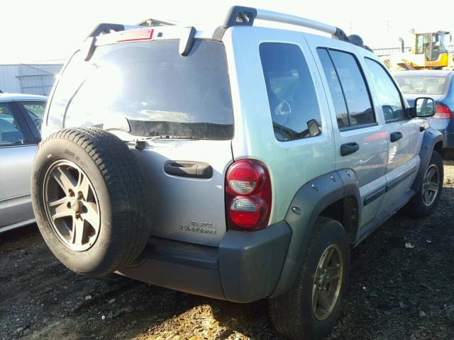 1J4GL38K65W632934 - 2005 JEEP LIBERTY RE SILVER photo 4
