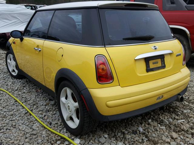 WMWRC33472TC34510 - 2002 MINI COOPER YELLOW photo 3