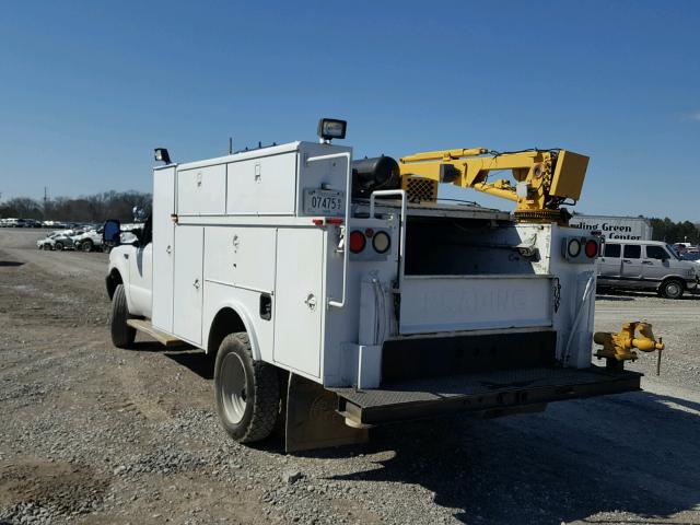 1FDAF56FXXEA91007 - 1999 FORD F550 SUPER WHITE photo 3