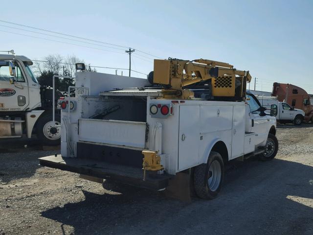 1FDAF56FXXEA91007 - 1999 FORD F550 SUPER WHITE photo 4