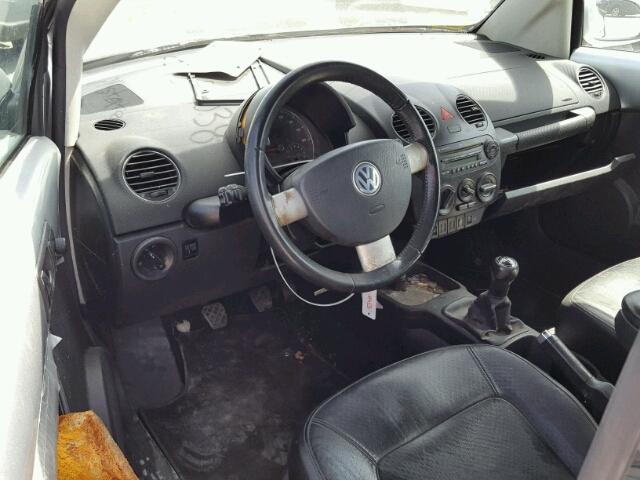 3VWSF31Y36M300826 - 2006 VOLKSWAGEN NEW BEETLE 灰色 照片 9