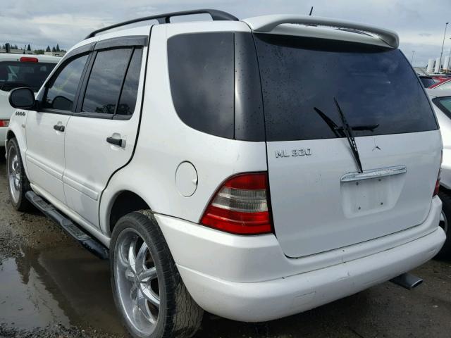 4JGAB54E71A280413 - 2001 MERCEDES-BENZ ML 320 WHITE photo 3