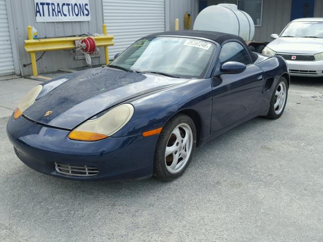 WP0CA2985YU622547 - 2000 PORSCHE BOXSTER BLUE photo 2