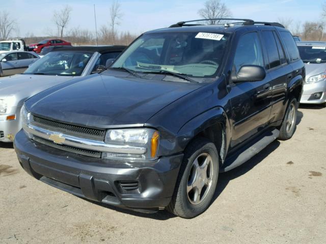 1GNDT13S272211914 - 2007 CHEVROLET TRAILBLAZE CHARCOAL photo 2