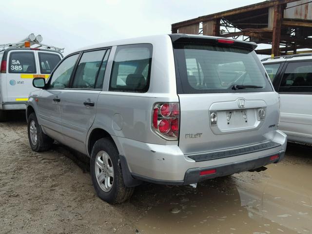 5FNYF18176B028070 - 2006 HONDA PILOT LX SILVER photo 3