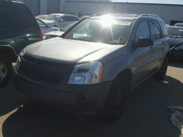 2CNDL73F556173945 - 2005 CHEVROLET EQUINOX LT GRAY photo 2