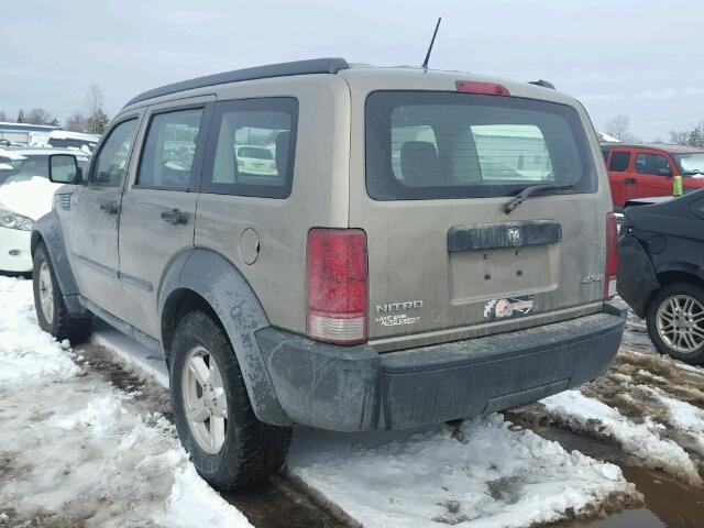 1D8GU28K57W739619 - 2007 DODGE NITRO SXT TAN photo 3