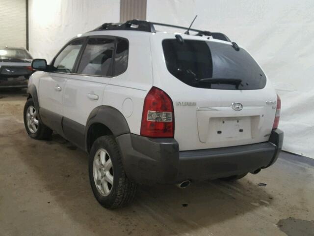 KM8JN72D95U172845 - 2005 HYUNDAI TUCSON GLS WHITE photo 3