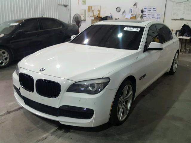 WBAKB8C56CC964708 - 2012 BMW 750LI WHITE photo 2