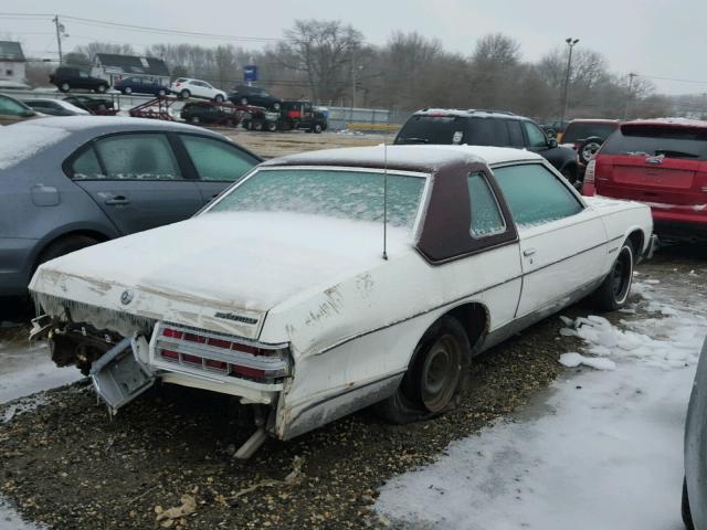 2N37Y91742661 - 1979 PONTIAC BONNEVILLE WHITE photo 4