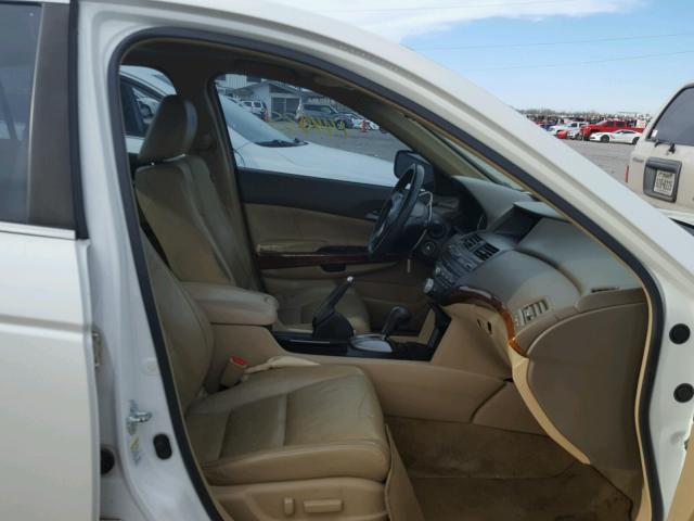 1HGCP36898A024490 - 2008 HONDA ACCORD EXL WHITE photo 5