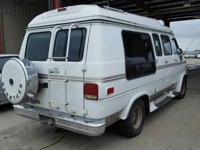 1GBEG25K7K7124398 - 1989 CHEVROLET G20 WHITE photo 4