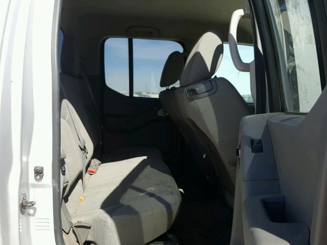 1N6AD0ER2DN733060 - 2013 NISSAN FRONTIER S SILVER photo 9