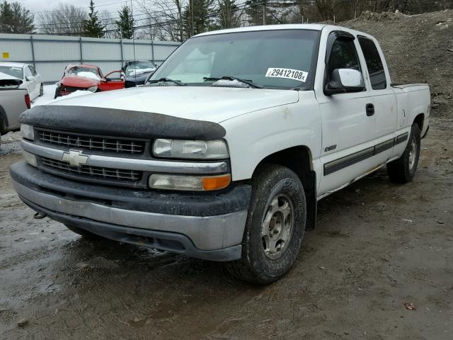 2GCEK19T811230071 - 2001 CHEVROLET SILVERADO WHITE photo 2