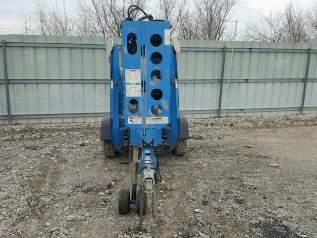 5D8AA171281000104 - 2008 GENE LIFT Blau Foto 2
