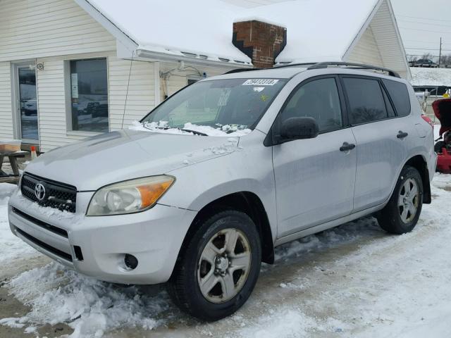 JTMBD33V575113624 - 2007 TOYOTA RAV4 SILVER photo 2