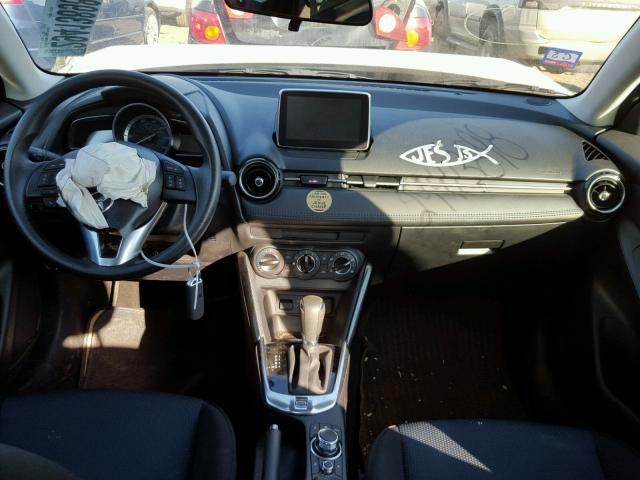 3MYDLBZV4GY102681 - 2016 TOYOTA SCION IA WHITE photo 9